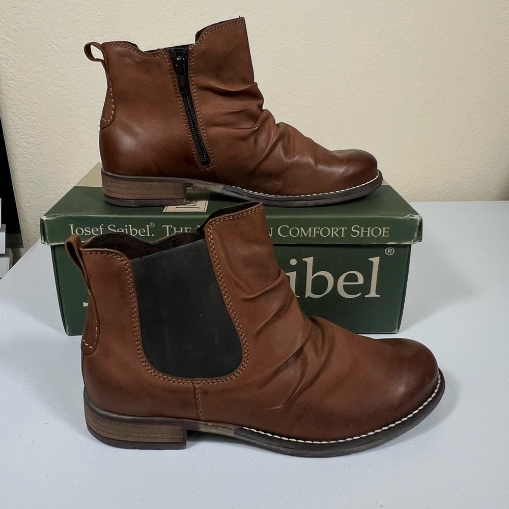Josef Seibel Brown Ankle Boots